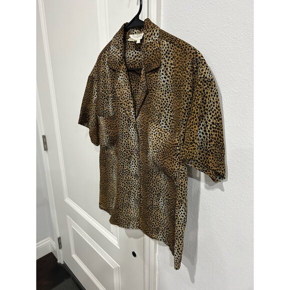 Ann Taylor Studio Leopard Button Front Shirt Size 2 Short Sleeve Animal Print - Picture 3 of 8